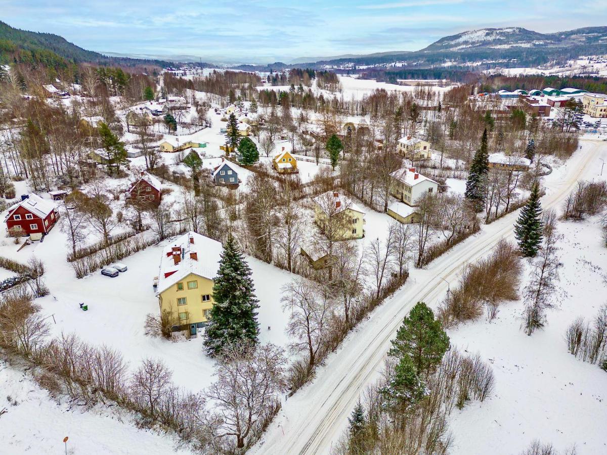Ljungaverk Takvaning Med Ekgolv Och Badkar Naera Aelven Exteriör bild